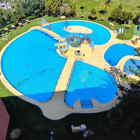 Apartamento Entero, Enormes Piscinas, Terraza Y Playa Benalmadena Bagian luar foto