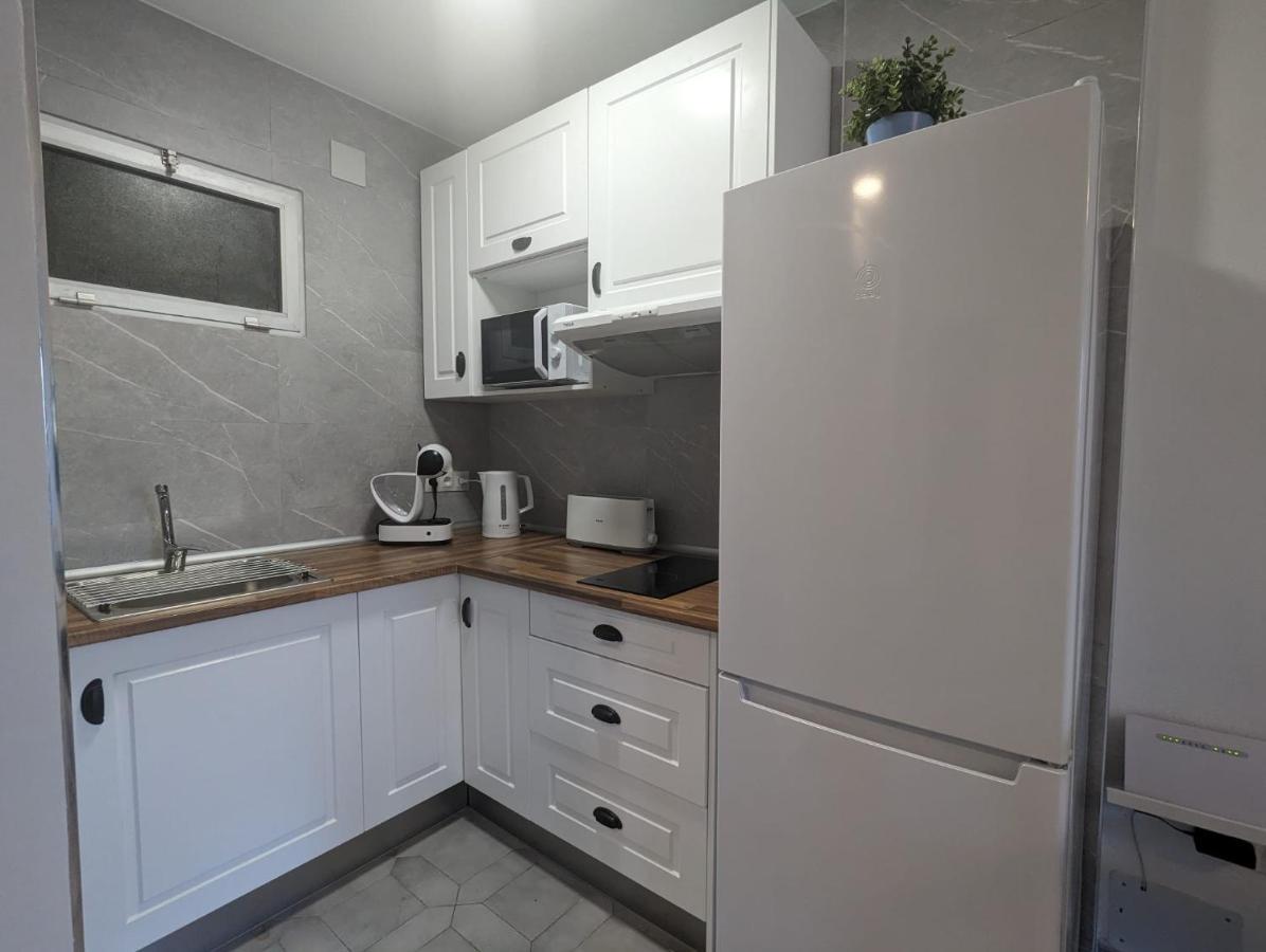 Apartamento Entero, Enormes Piscinas, Terraza Y Playa Benalmadena Bagian luar foto