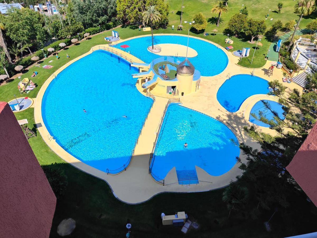 Apartamento Entero, Enormes Piscinas, Terraza Y Playa Benalmadena Bagian luar foto