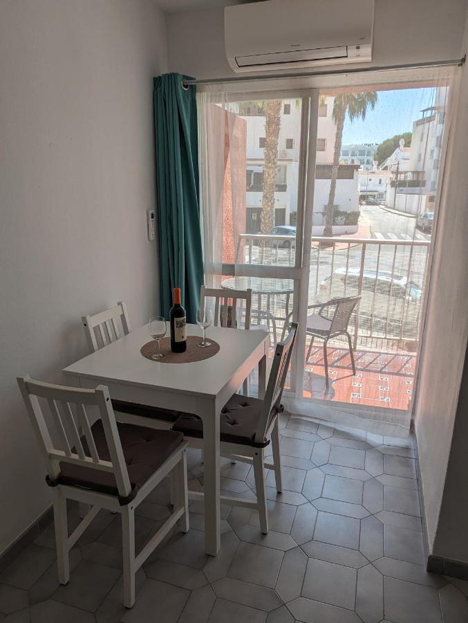 Apartamento Entero, Enormes Piscinas, Terraza Y Playa Benalmadena Bagian luar foto