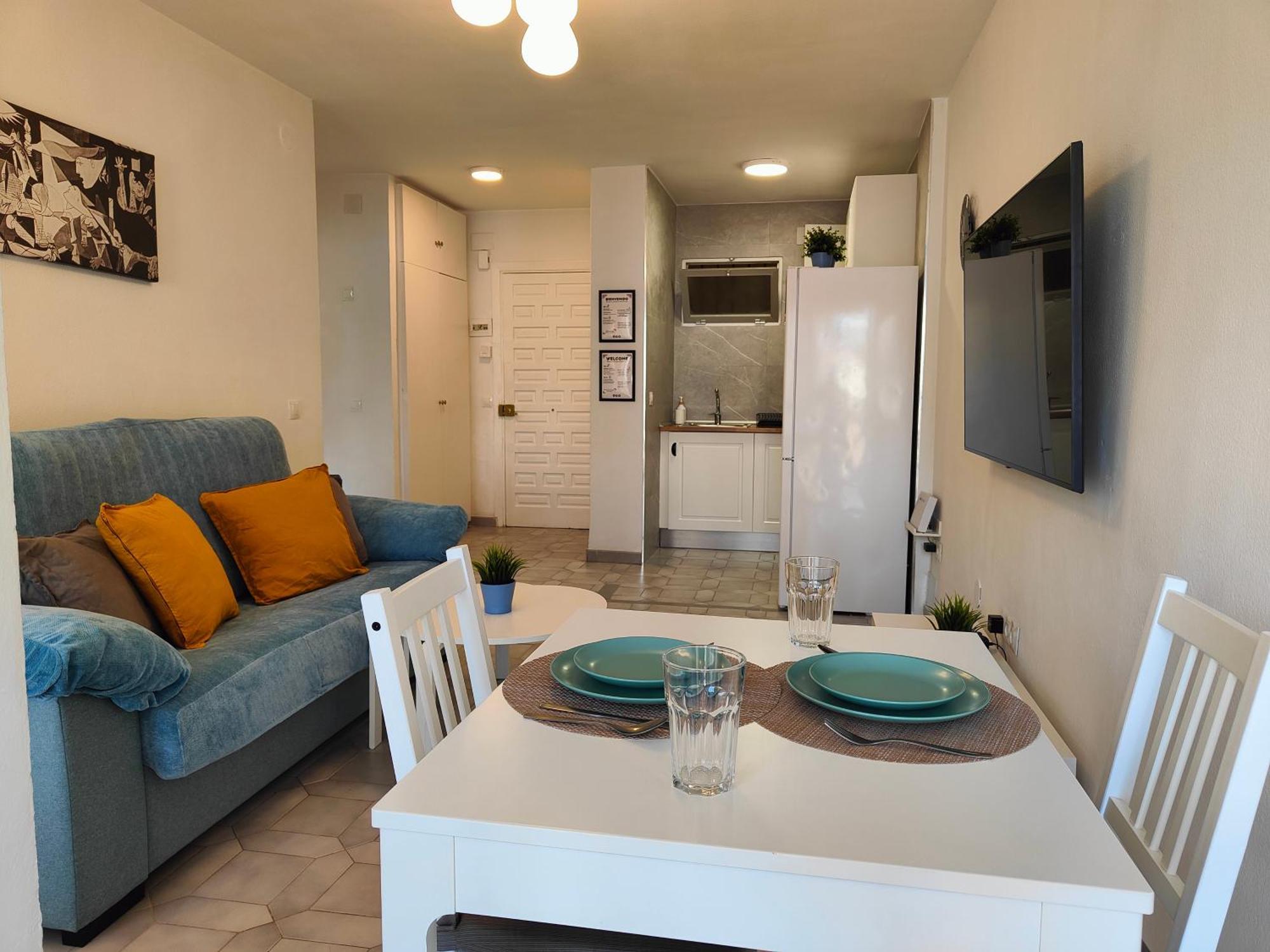 Apartamento Entero, Enormes Piscinas, Terraza Y Playa Benalmadena Bagian luar foto