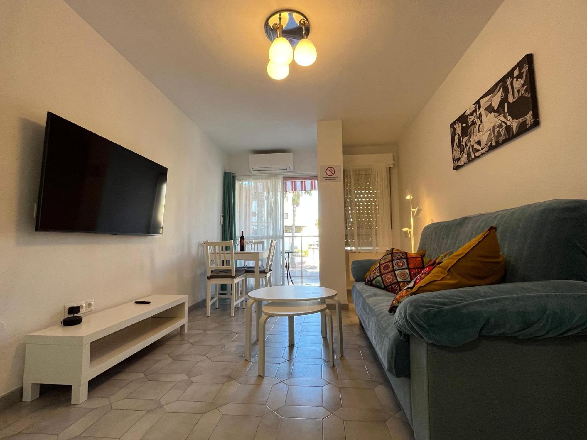 Apartamento Entero, Enormes Piscinas, Terraza Y Playa Benalmadena Bagian luar foto
