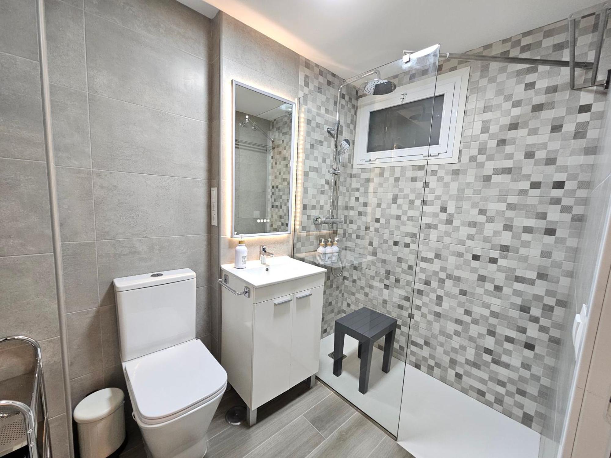 Apartamento Entero, Enormes Piscinas, Terraza Y Playa Benalmadena Bagian luar foto